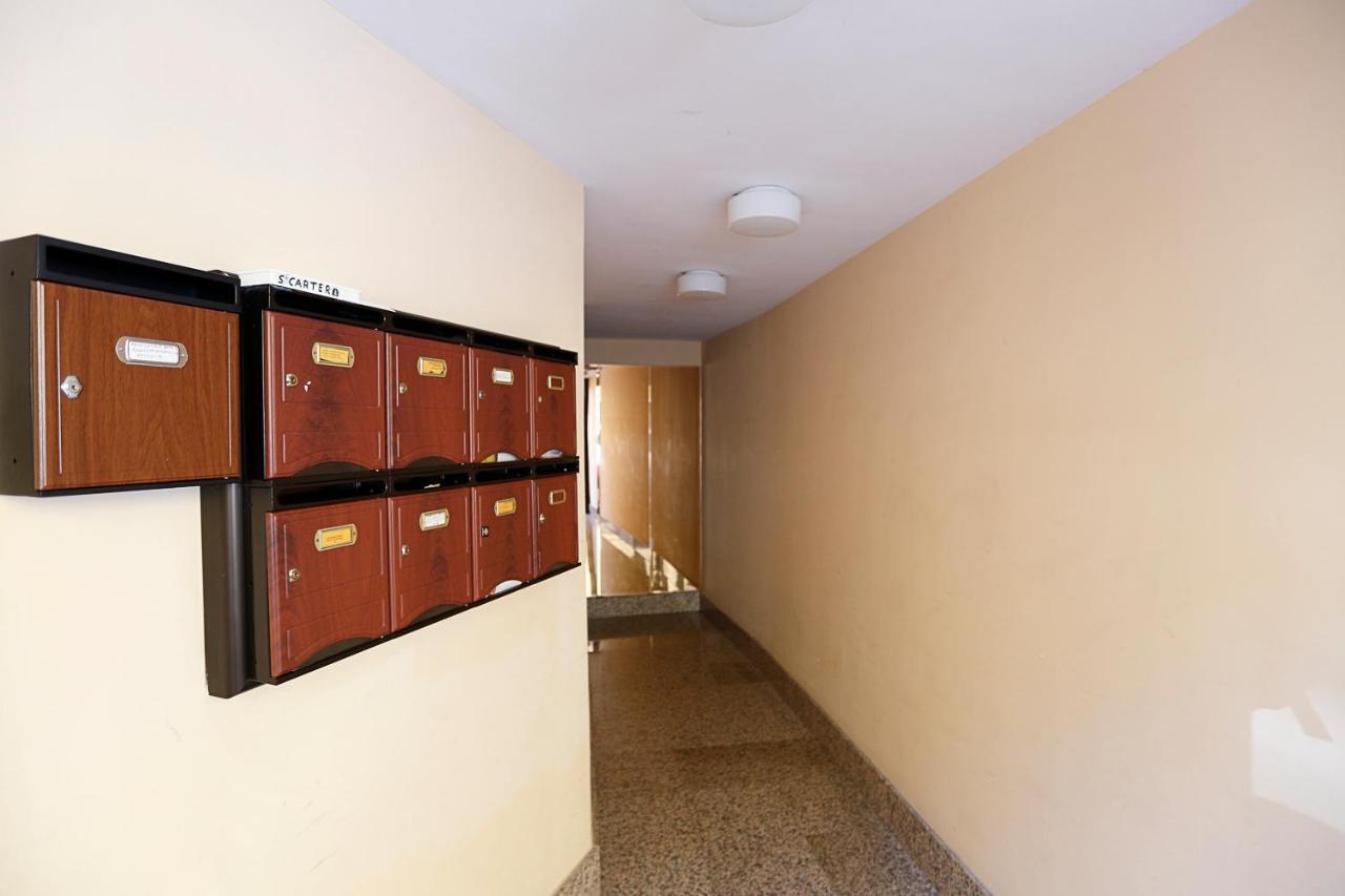 Apartamento frente al Puerto de Candelaria a 20 metros de la playa. Exterior foto